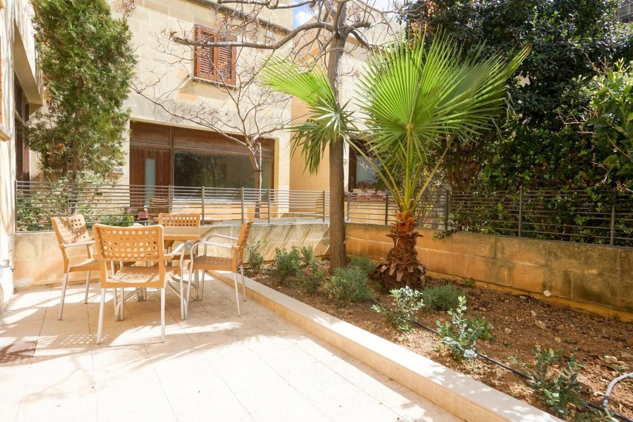 Getawaynpetto Private Duplex Maisonette With Jacuzzi Hot Tub Mgarr Exterior foto
