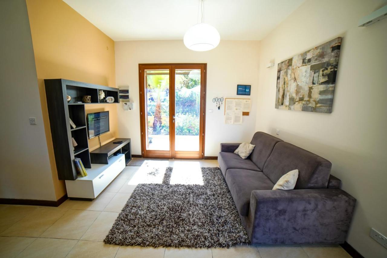 Getawaynpetto Private Duplex Maisonette With Jacuzzi Hot Tub Mgarr Exterior foto